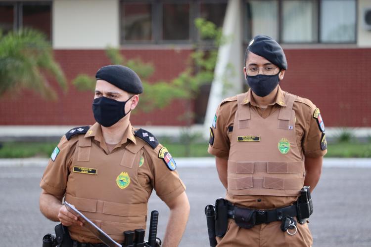 Operação Terminal Seguro, fotografias da preleção no pátio da APMG, preparação das viaturas, policiamento nos terminais